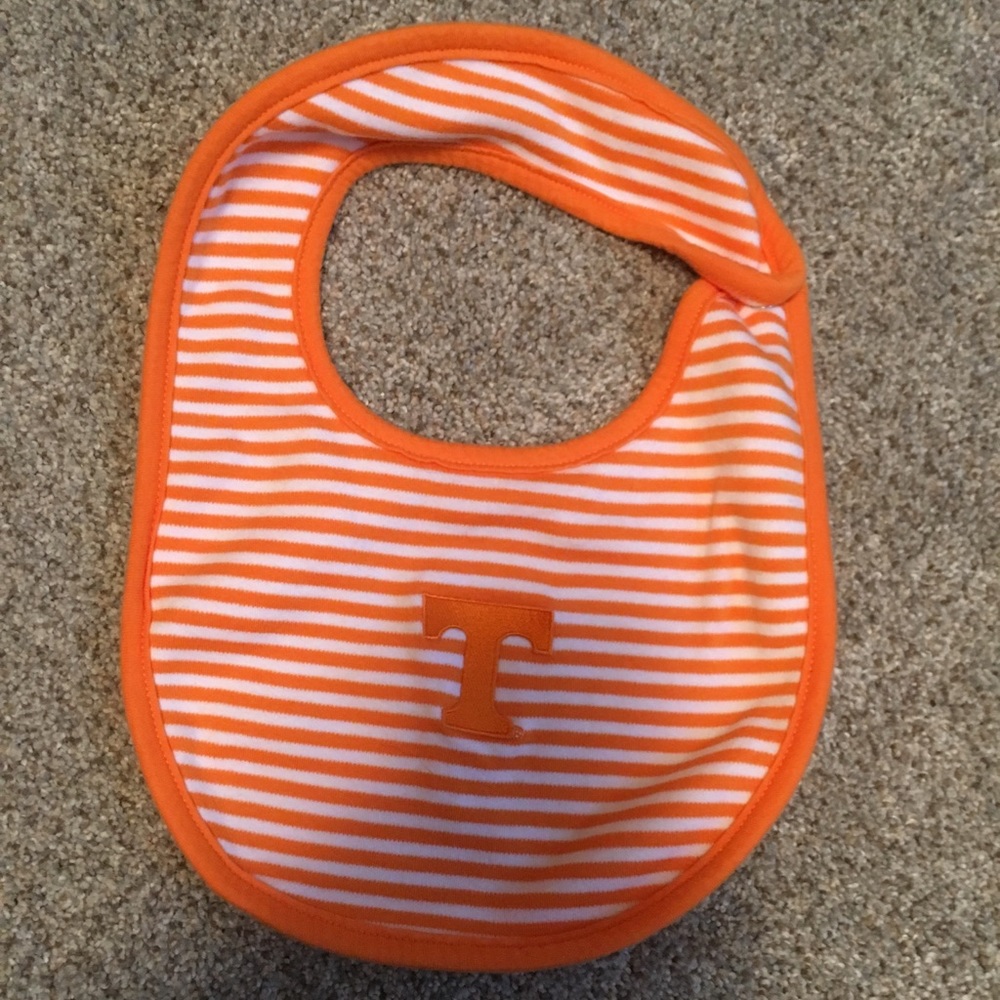 Tennessee bib